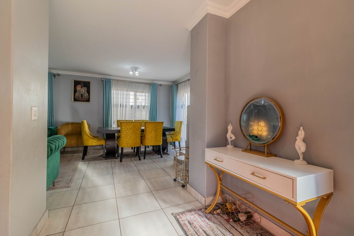 Modern & Secure 3-Bedroom Duplex in Prime Location - Photo 2