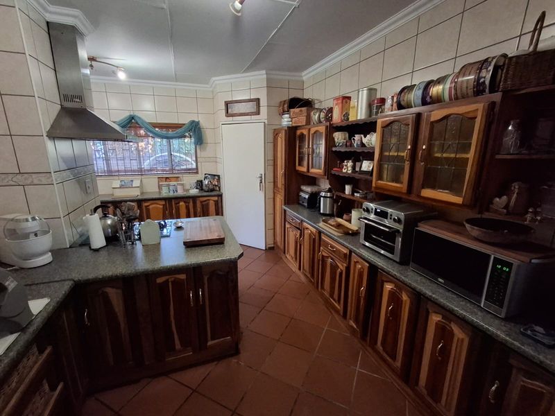 Secure Your Freehold Property Today - Photo 3