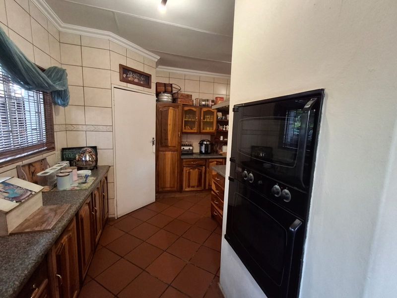 Secure Your Freehold Property Today - Photo 4