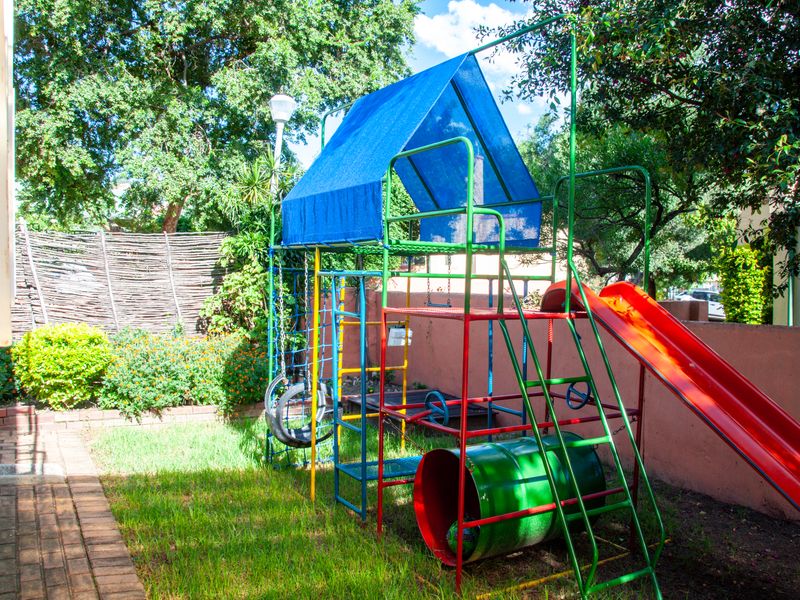 Halfway Gardens, Midrand - Popular “Kirstenbosch Estate” - Photo 3