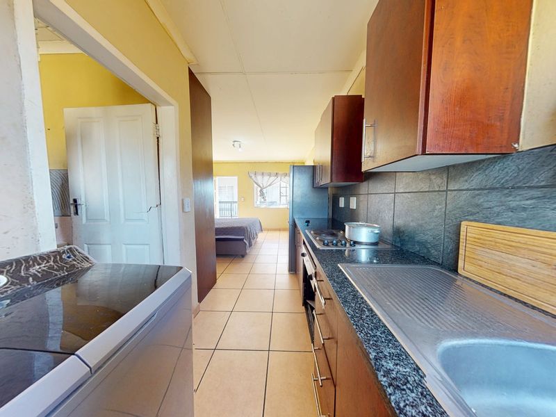 Apartment For Sale In Potchefstroom - Photo 5