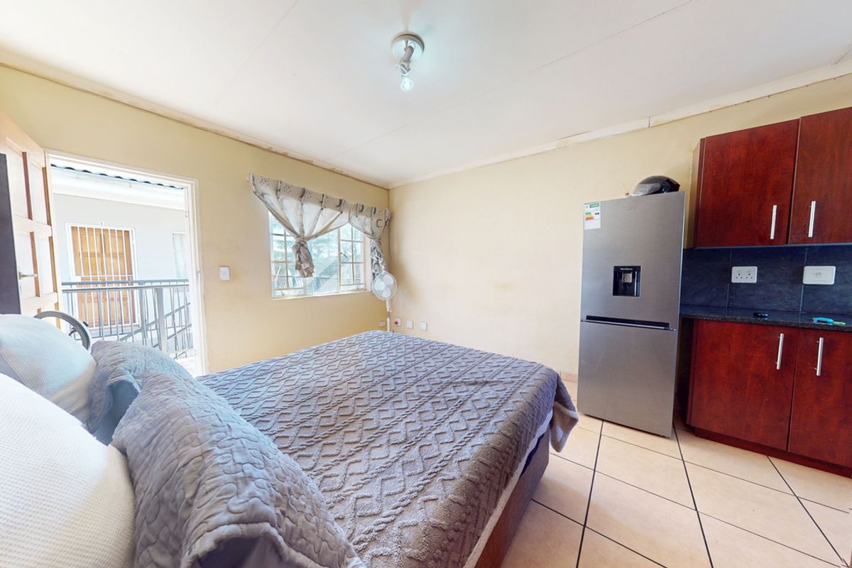 Apartment For Sale In Potchefstroom - Photo 4