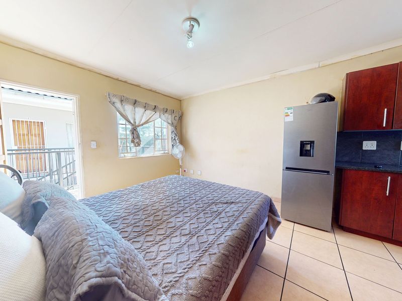 Apartment For Sale In Potchefstroom - Photo 4