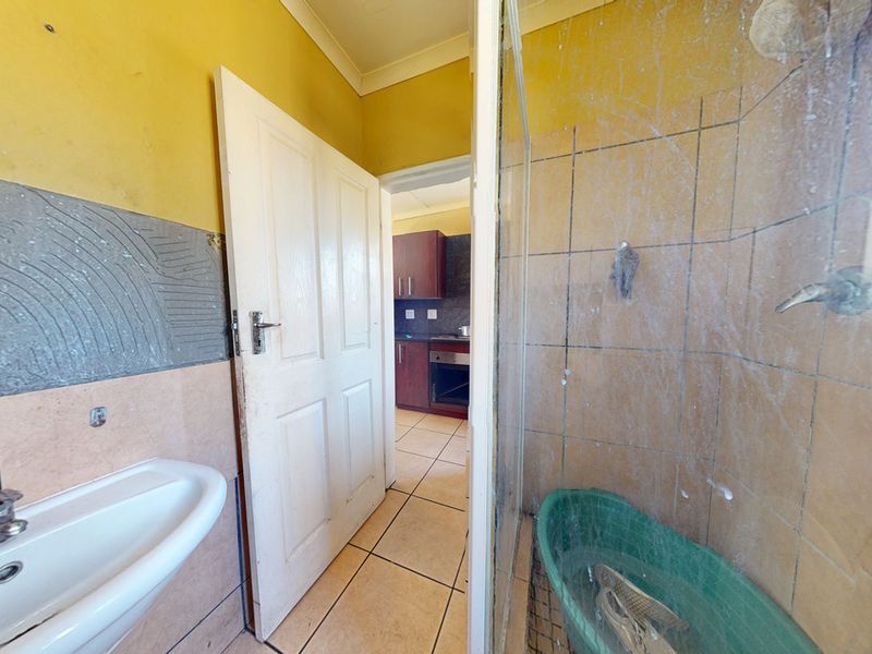 Apartment For Sale In Potchefstroom - Photo 9