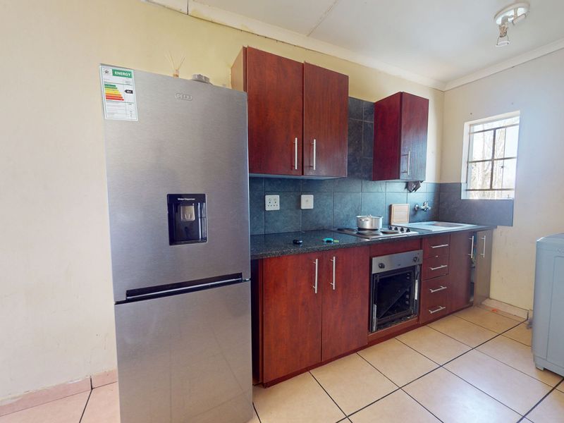 Apartment For Sale In Potchefstroom - Photo 7