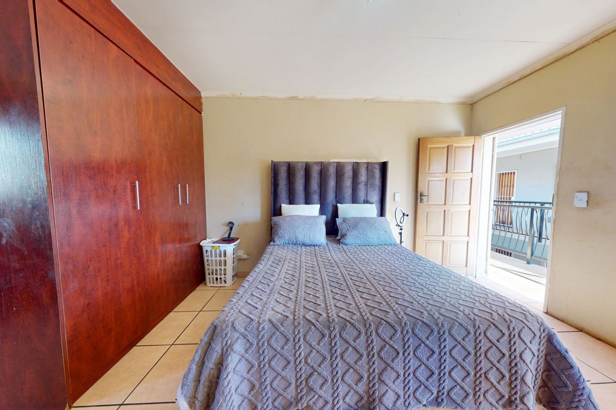 Apartment For Sale In Potchefstroom - Photo 3