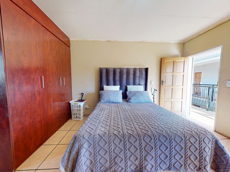 Apartment For Sale In Potchefstroom - Photo 3