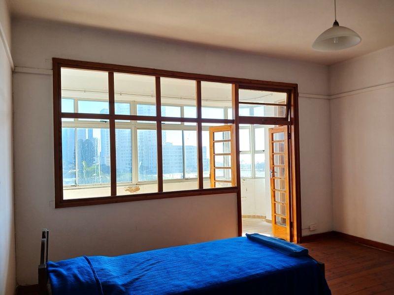 BACK ON THE MARKET - 1.5 BEDROOM - 1.5 BATHROOM - 1 LOCK-UP GARAGE - SHAREBLOCK - NORTH BEACH DURBAN - Photo 7