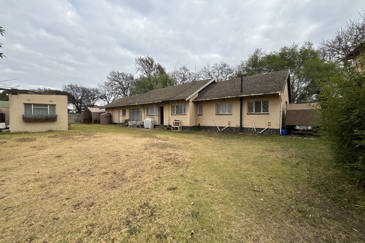 Investor’s Dream in Prime Rynfield Location – Endless Potential! - Photo 2