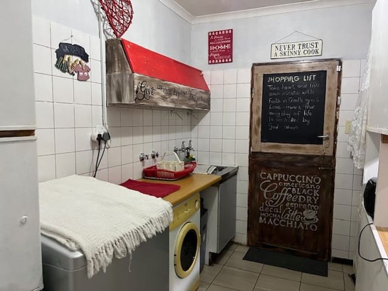 Beautiful Family Home For Sale In Evander! - Photo 4