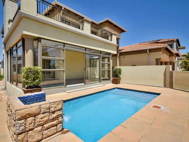 Exquisite Modern Tuscan Masterpiece - Luxury, Lifestyle & Location - Photo 2