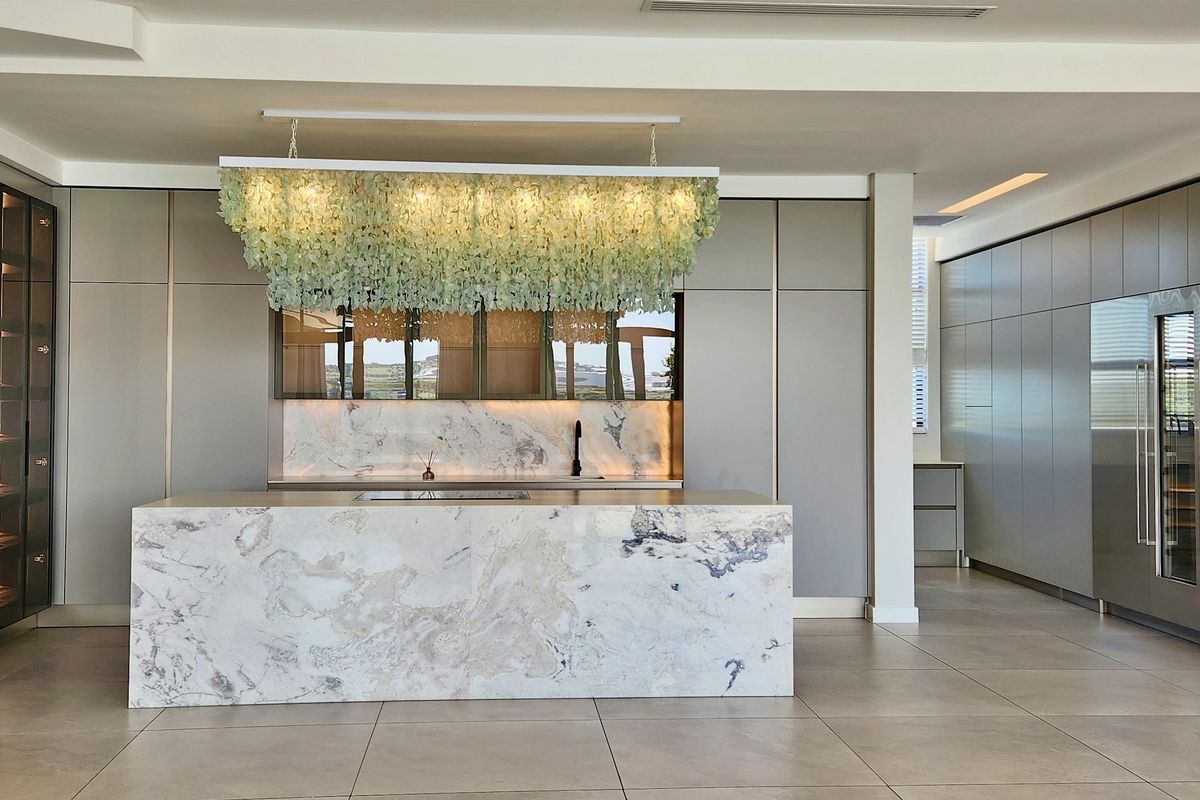 New CASTLE IN THE SKY 6-Bedroom, 6-Bathroom Signature Penthouse - Photo 4
