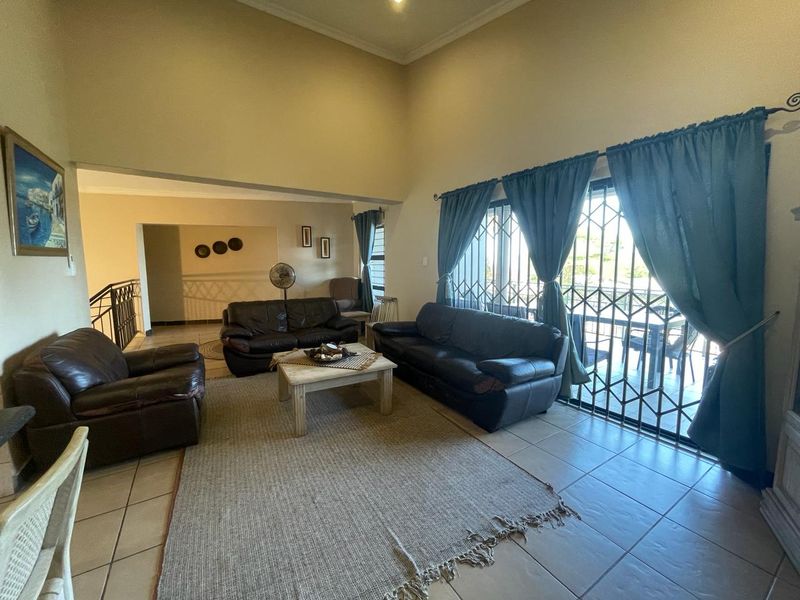 Exclusive Investment Opportunity – Fractional Ownership in Zinkwazi Beach Home - Photo 10