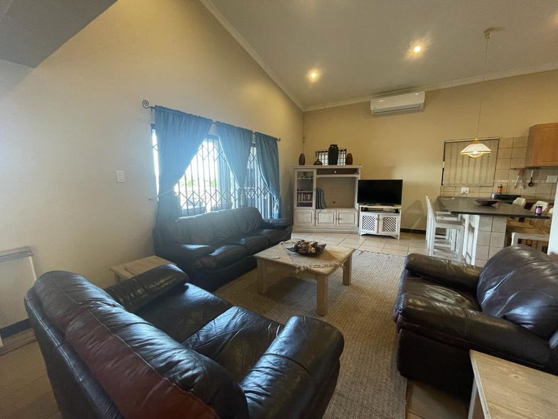 Exclusive Investment Opportunity – Fractional Ownership in Zinkwazi Beach Home - Photo 8
