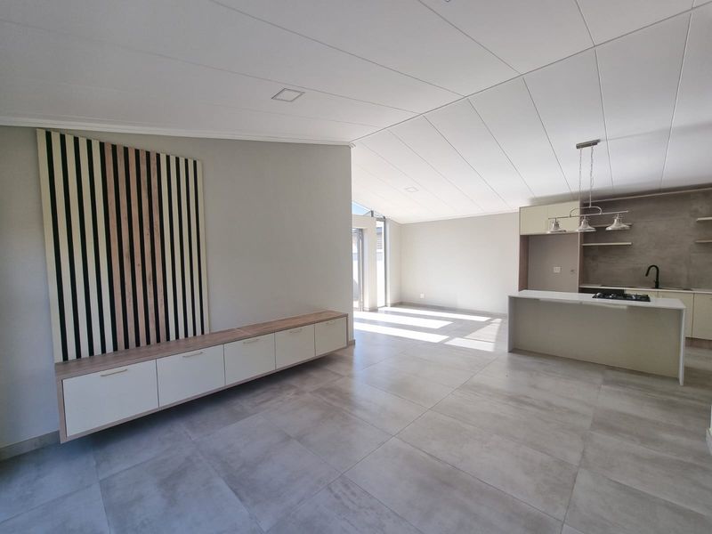 Upmarket brand new super stunning 3-bedroom home - Photo 5