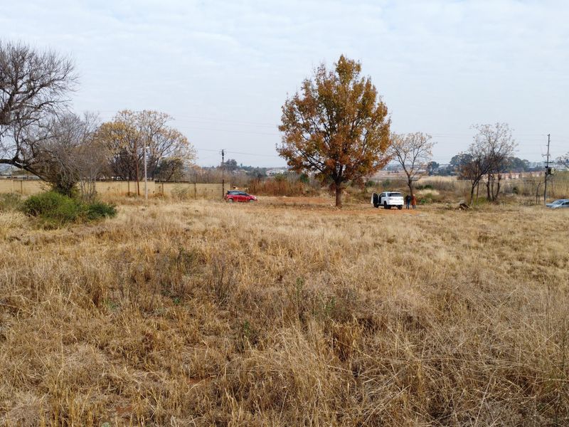 Prime Development Opportunity in Raslouw, Centurion – Just Under 1 Hectare! - Photo 5