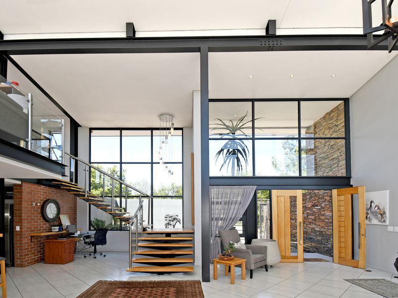 Four-bedroom house for sale in Chartwell - Photo 5