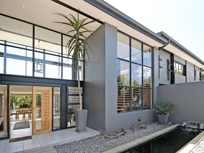 Four-bedroom house for sale in Chartwell - Photo 4