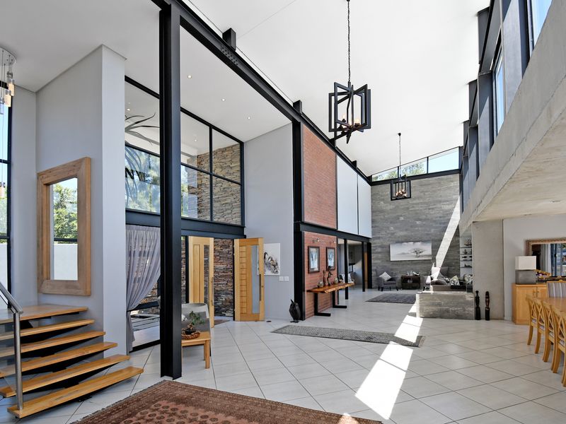 Four-bedroom house for sale in Chartwell - Photo 6