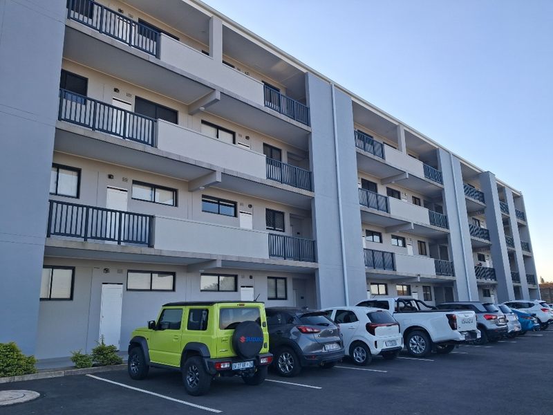 Hillcrest Central—ideal location, modern amenities - Photo 4