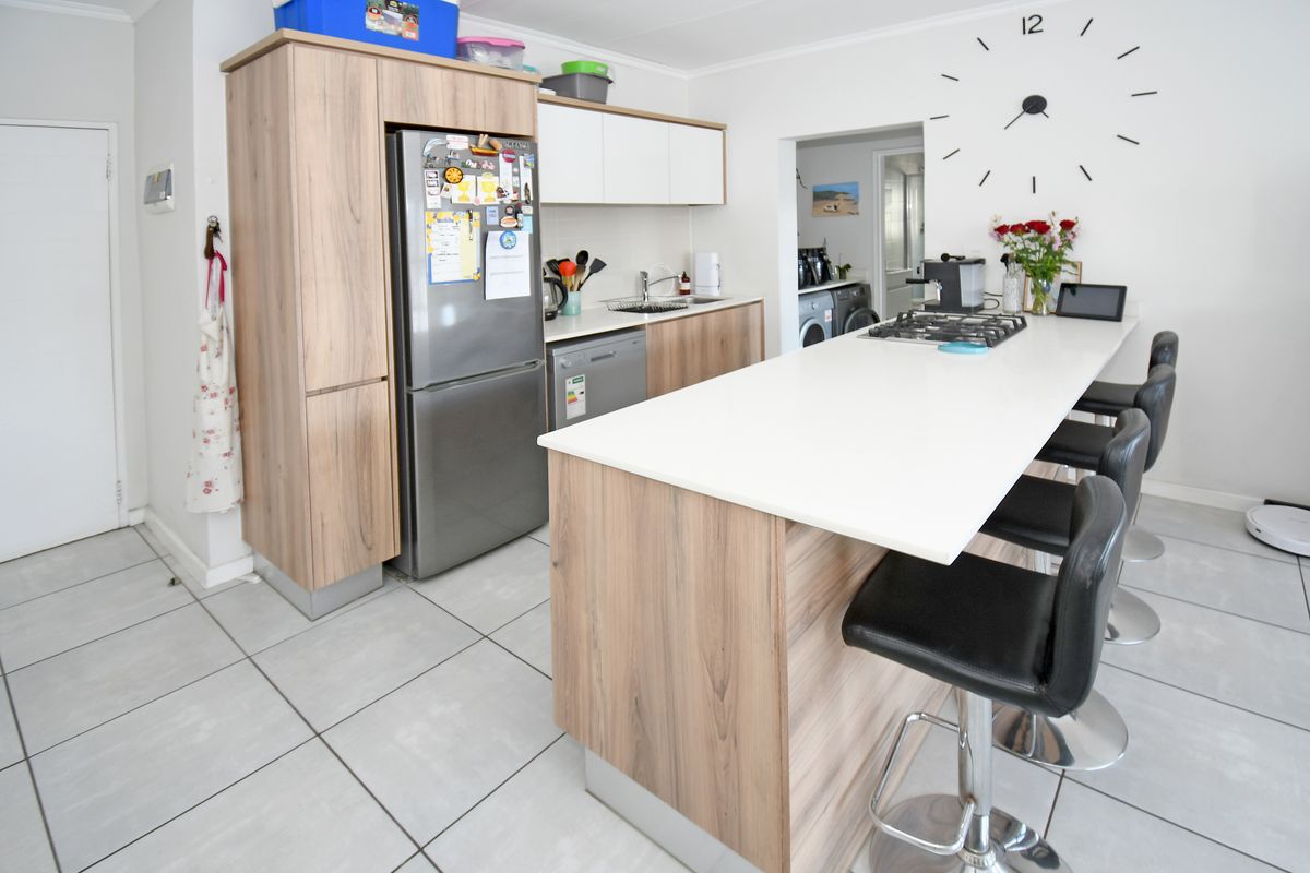 Fall in Love with this Modern 1-Bedroom Apartment in the Luxurious The Whisken Apartment Complex. - Photo 3