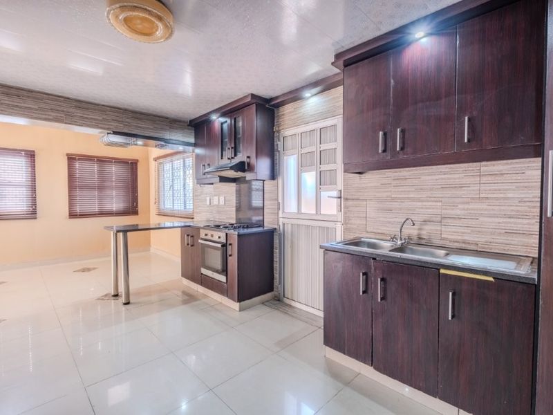 Well-maintained home that's an ideal starter property - Photo 8