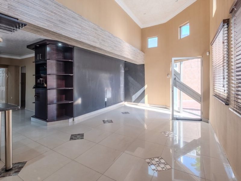 Well-maintained home that's an ideal starter property - Photo 6