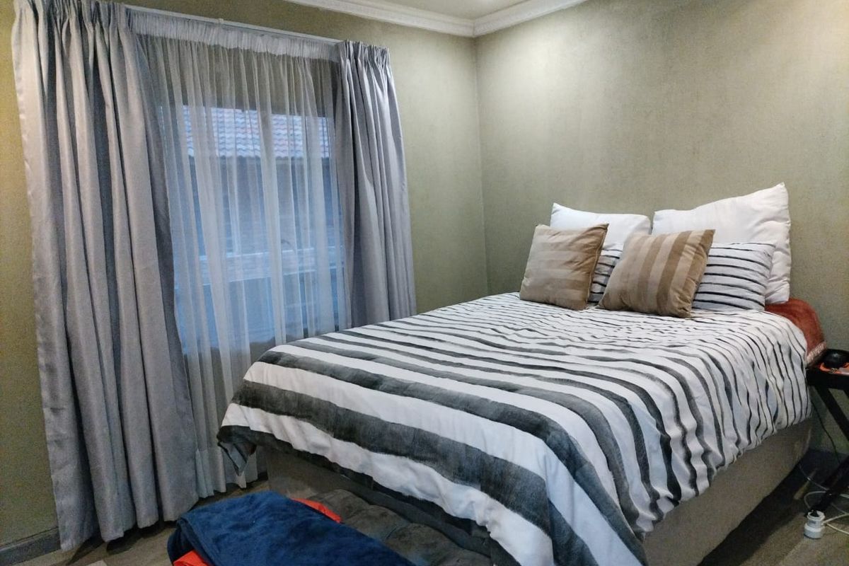 Beautiful and Neat 3-Bedroom Apartment in Secure Complex - Photo 5