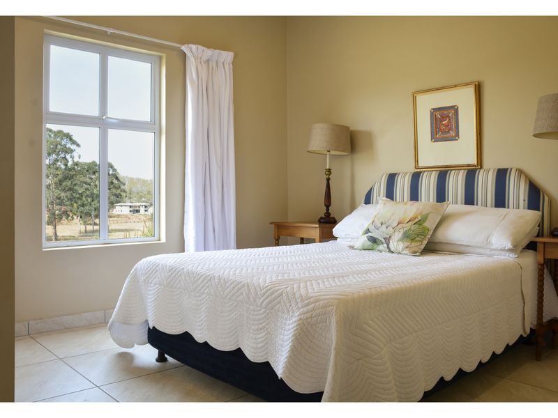 Modern Comfort & Convenience in a in Secure Estate - Photo 5