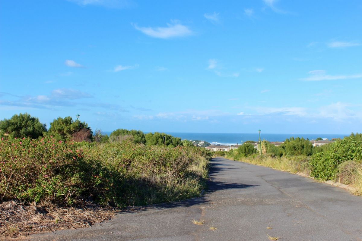 Level Plot in a Quiet Cul-de-Sac in Emerald Heights, Port Alfred - Photo 4