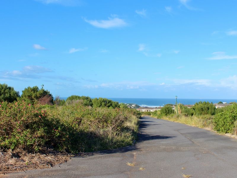 Level Plot in a Quiet Cul-de-Sac in Emerald Heights, Port Alfred - Photo 4
