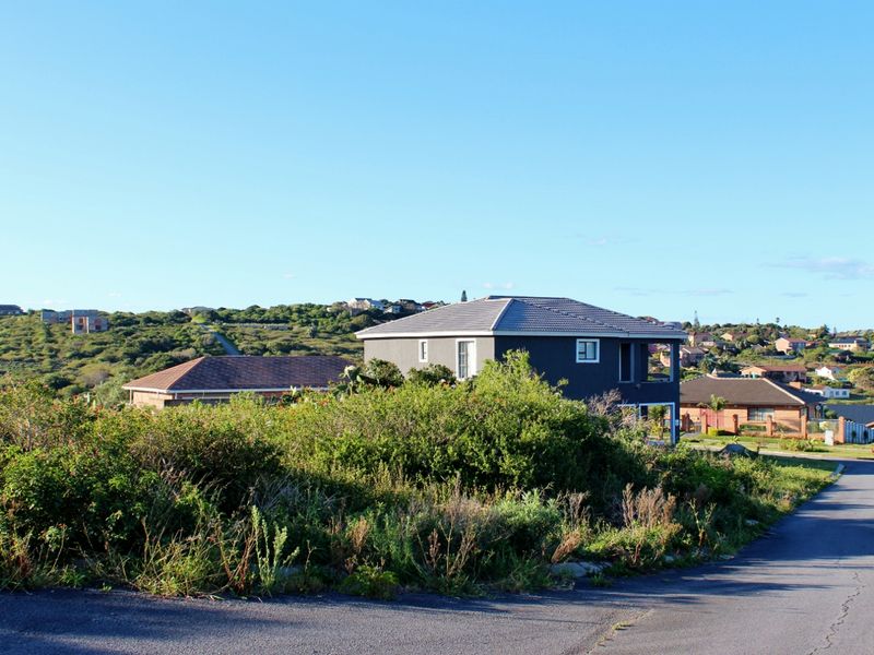 Expansive Plot with Sea Views in a Popular Suburb in Port Alfred - Photo 2