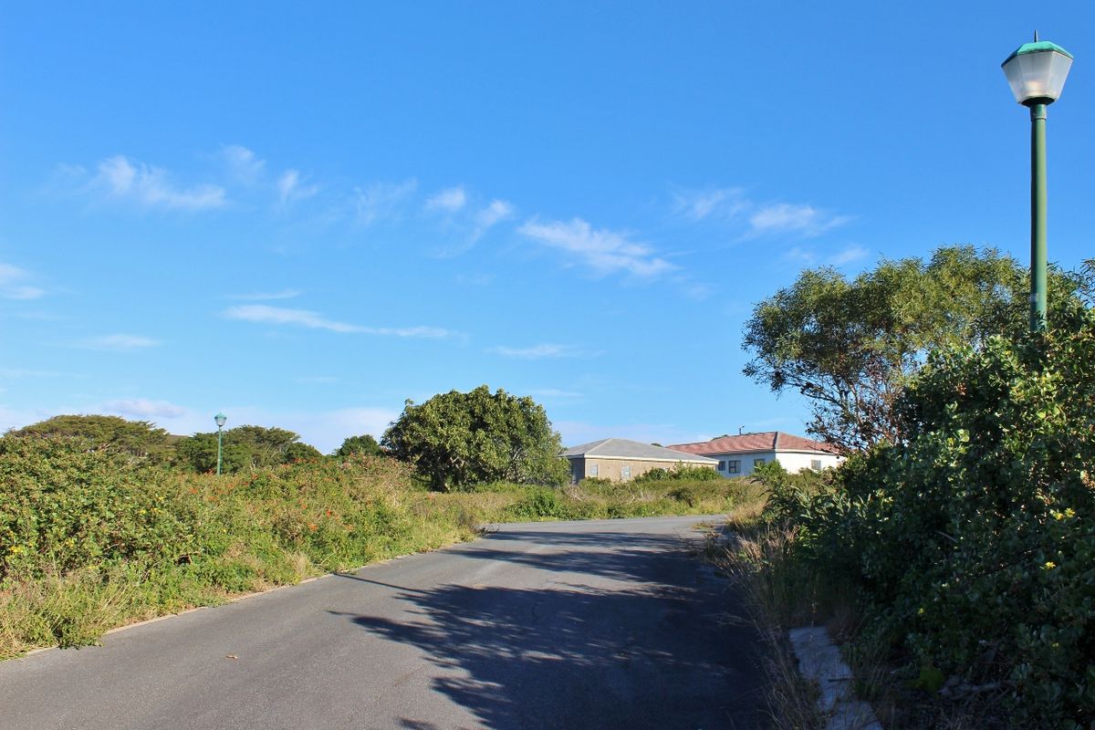Expansive Plot with Sea Views in a Popular Suburb in Port Alfred - Photo 3