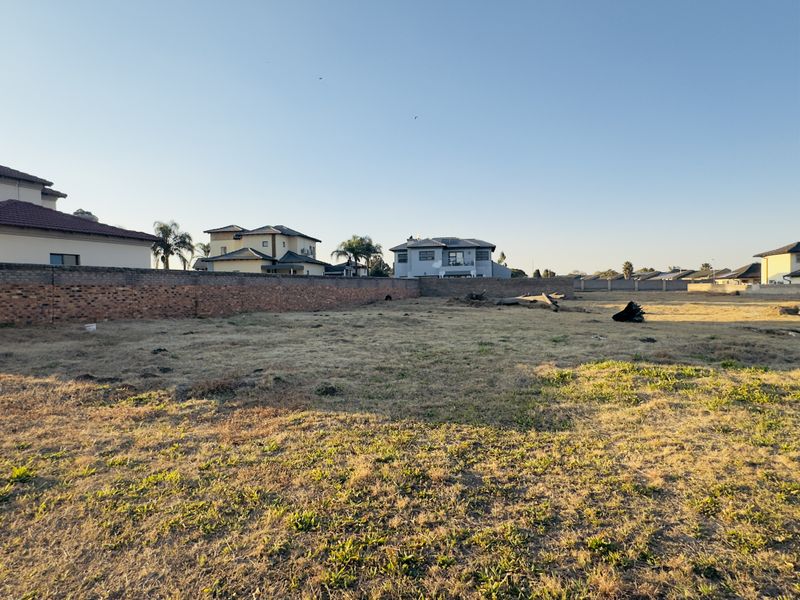 Vacant Land For Sale in Secure Helderwyk Estate - Photo 8