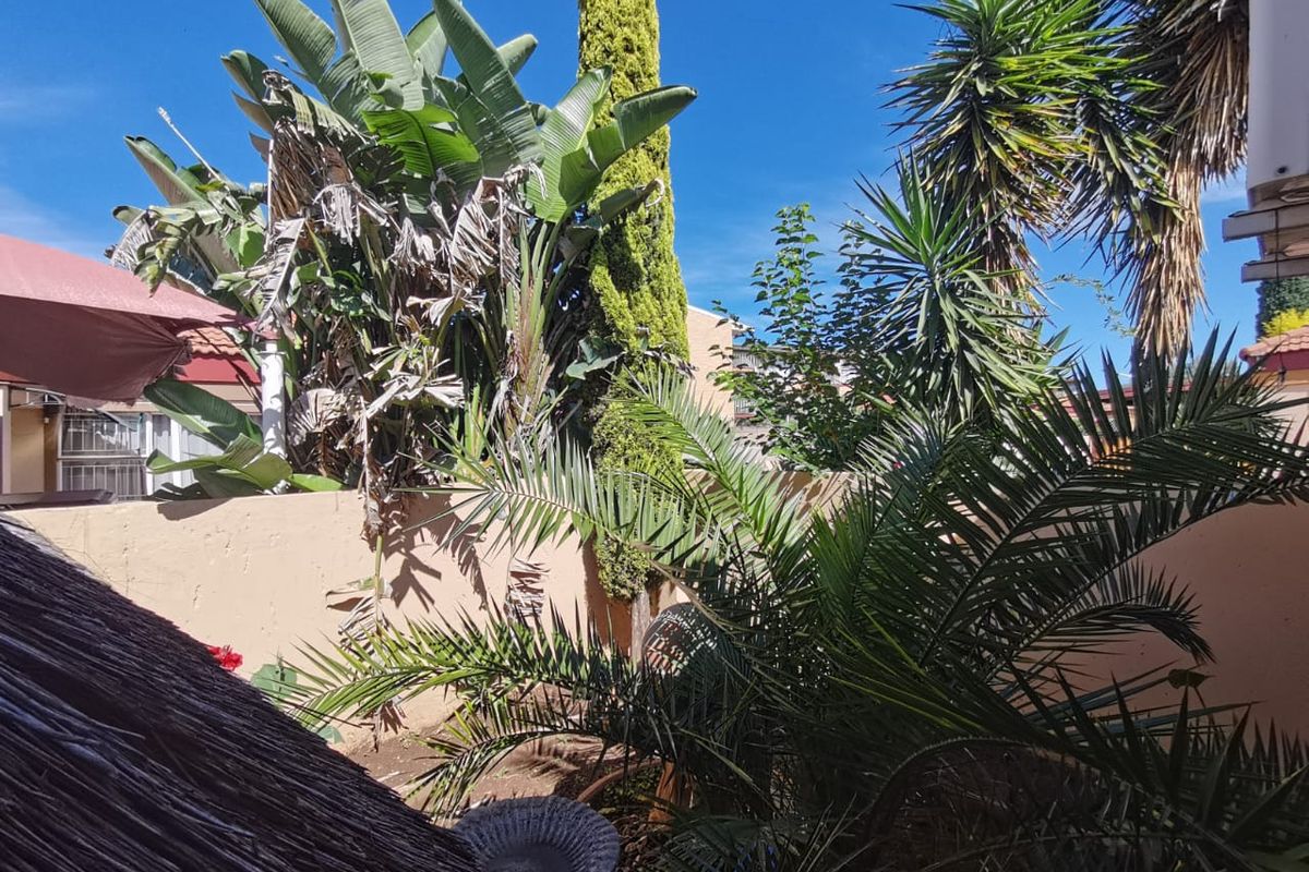 Modern Comfort Meets Serene Living: Stunning Sectional Title for Sale in Vanderbijlpark CE 2 - Photo 4