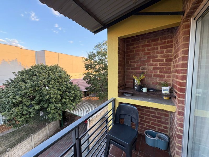 Why Rent When You Can Own? Ideal Starter or Investment in Bodorp - Photo 10