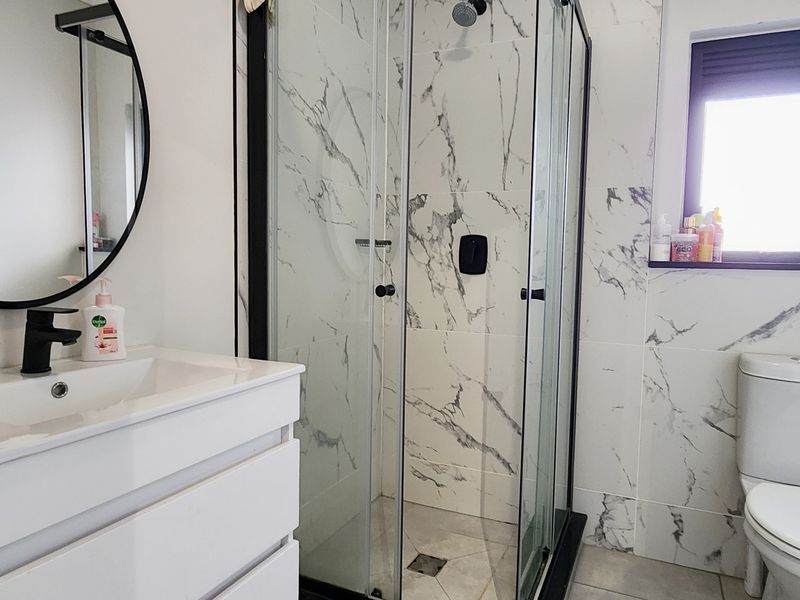 Modern 1-Bedroom Lock-Up-and-Go Apartment in Munyaka Waterfall Estate - Photo 8