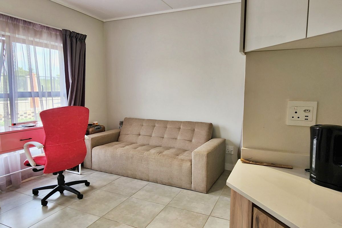Modern 1-Bedroom Lock-Up-and-Go Apartment in Munyaka Waterfall Estate - Photo 5