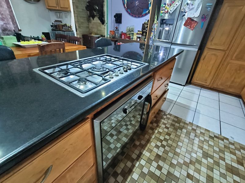 Stylish Family Home with Entertainment Appeal - Photo 5