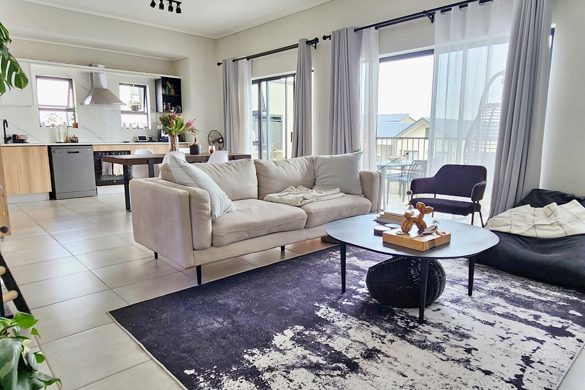 Located within the prestigious Munyaka Waterfall complex! - Photo 2