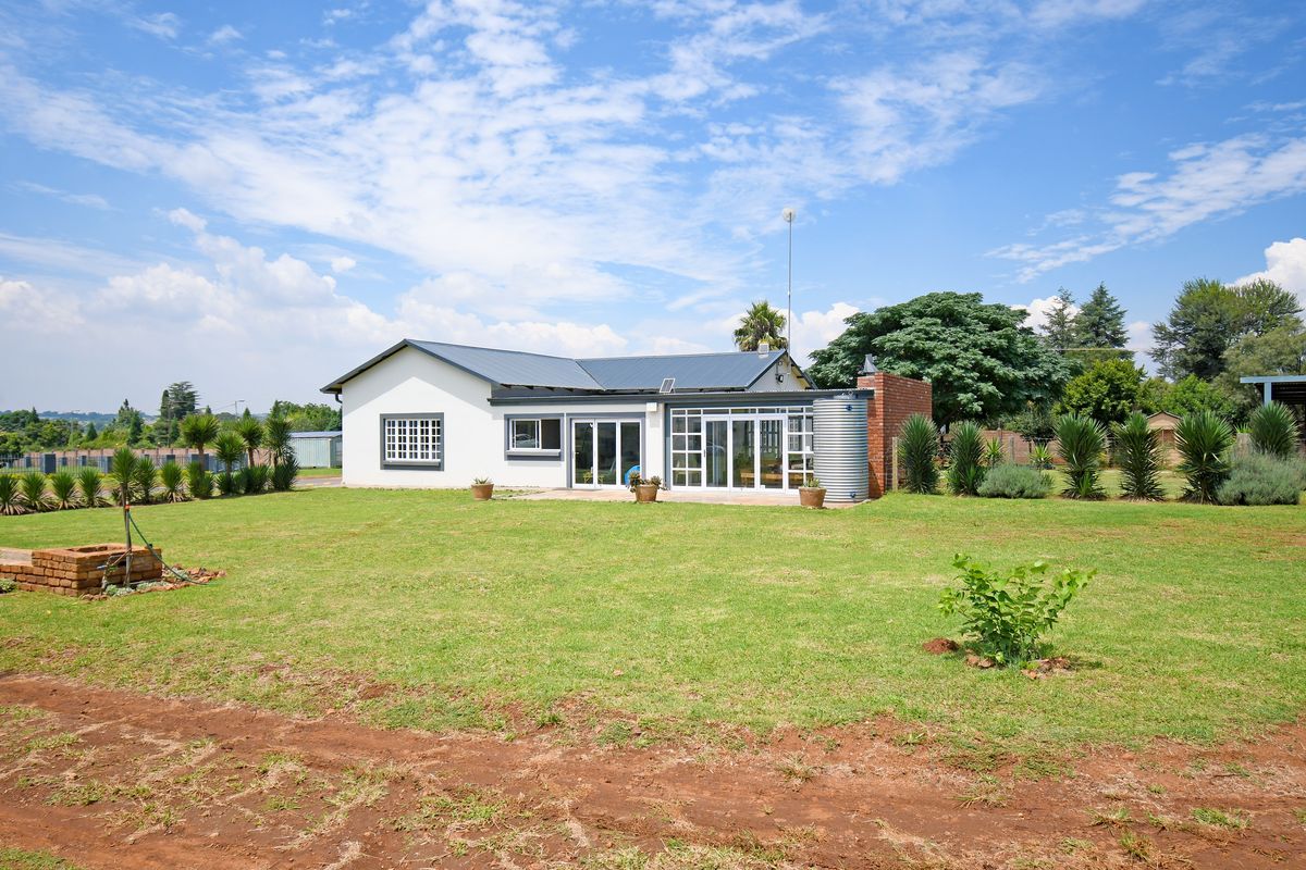 Three-bedroom house for sale in Gerardsville - Photo 4