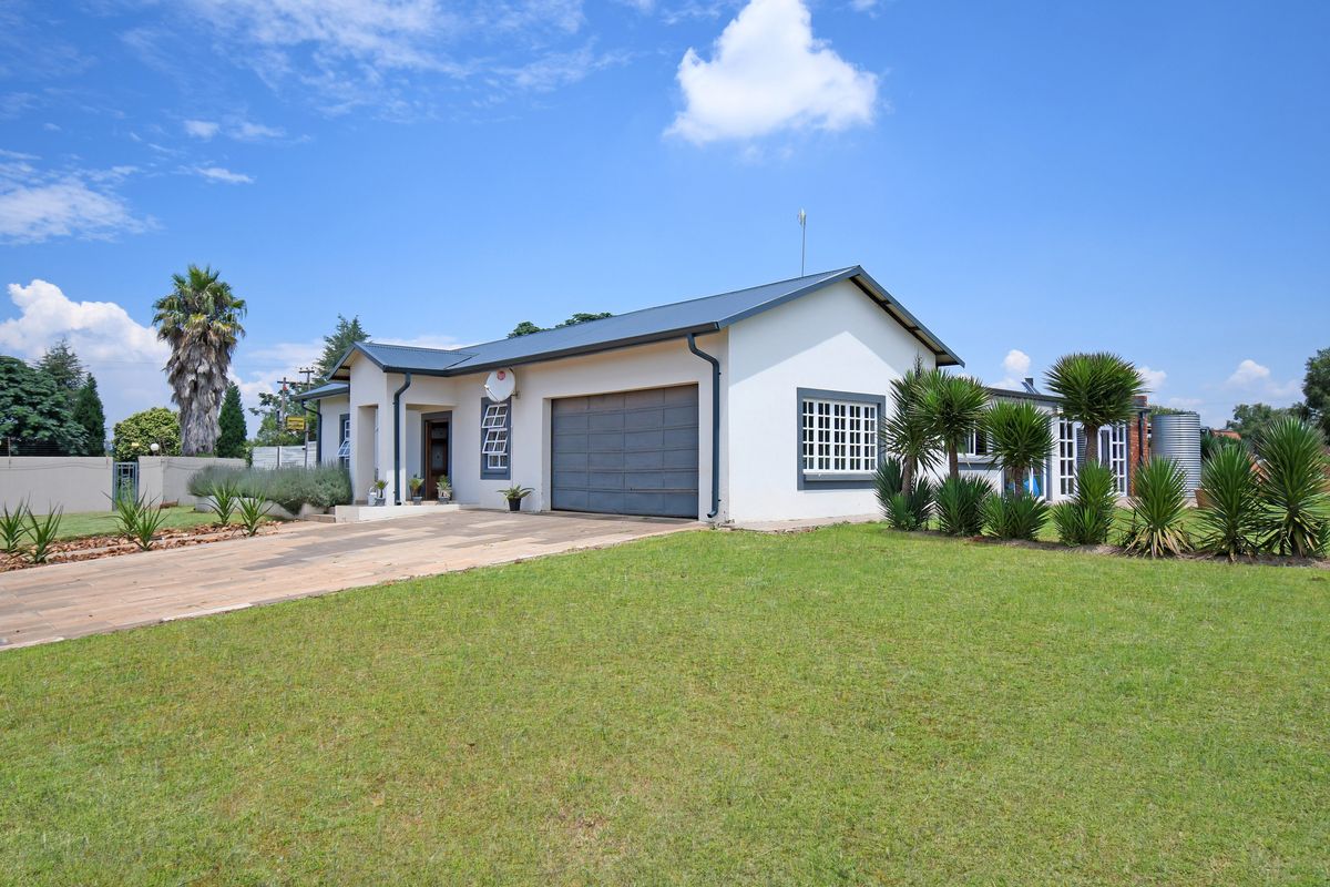 Three-bedroom house for sale in Gerardsville - Photo 3