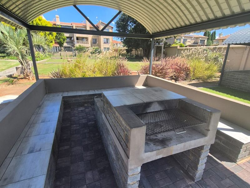 3 Bedroom Apartment for Sale with River Views - Edge on the Vaal - Photo 3