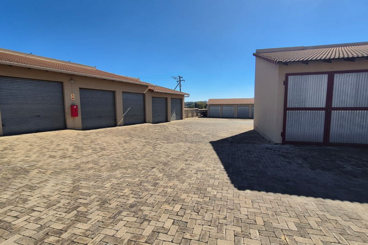 3 Bedroom Apartment for Sale with River Views - Edge on the Vaal - Photo 4