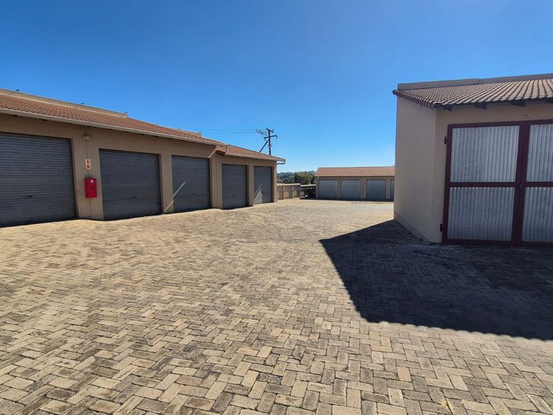 3 Bedroom Apartment for Sale with River Views - Edge on the Vaal - Photo 4