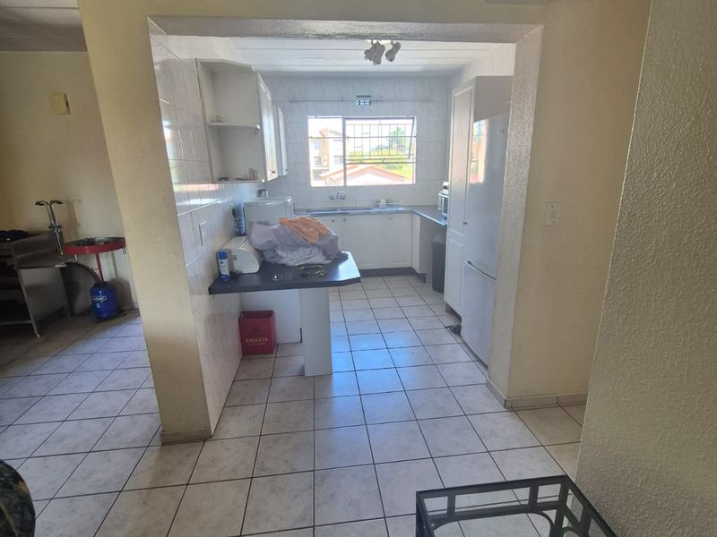 3 Bedroom Apartment for Sale with River Views - Edge on the Vaal - Photo 9