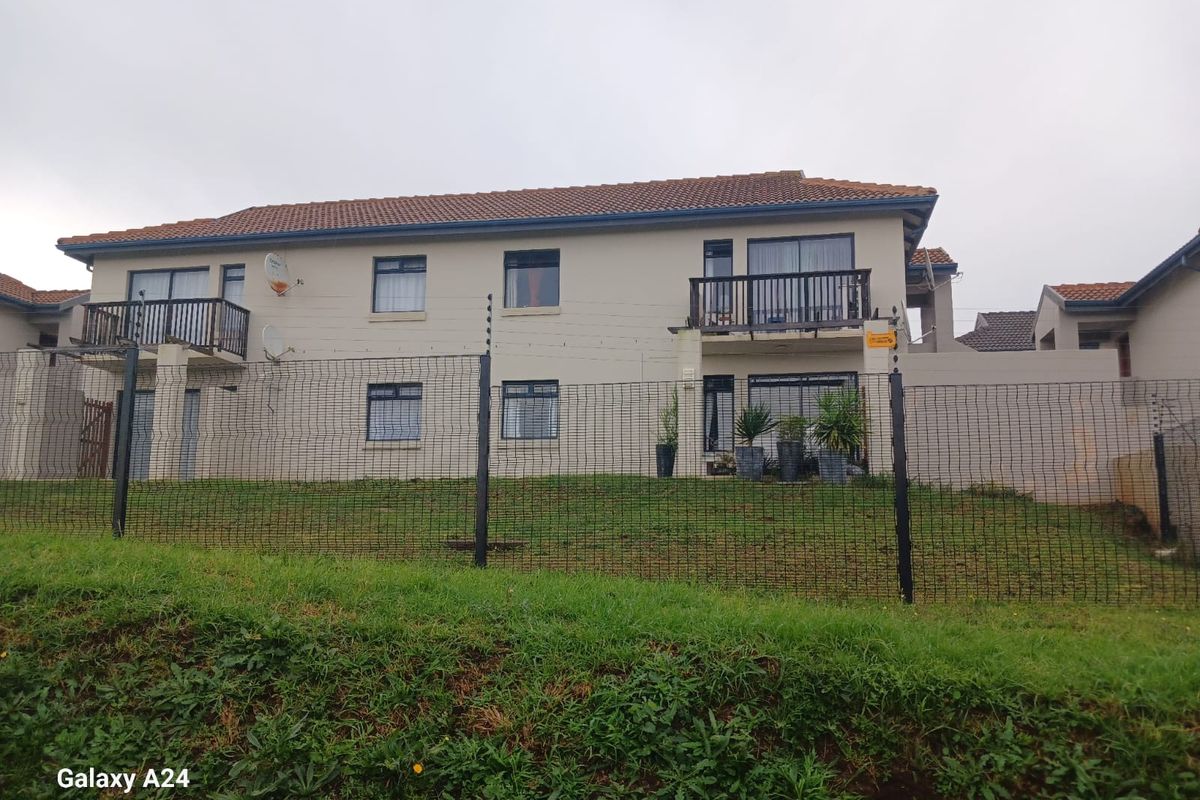 Spacious 2-Bedroom Apartment in Umlele Terraces - Photo 2