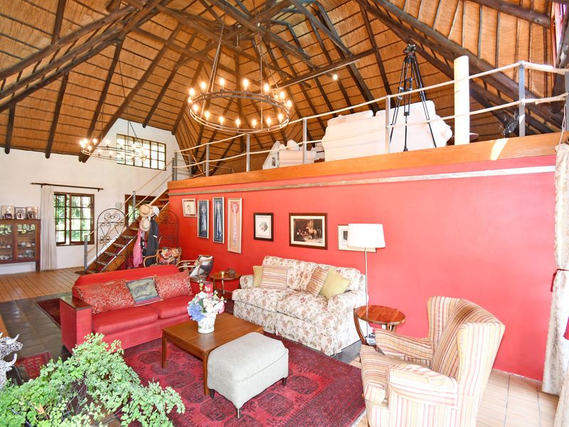 An elegant, immaculate home set on a large plot, in a garden full of trees - Photo 10