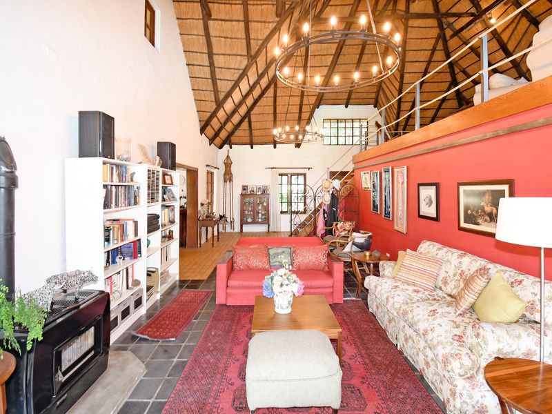 An elegant, immaculate home set on a large plot, in a garden full of trees - Photo 9