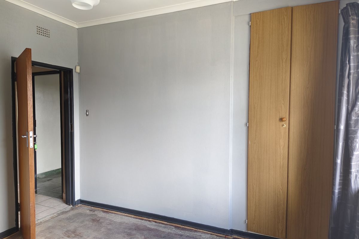 Charming Family Home with Flatlet, Excellent Security & Prime Location - Photo 5
